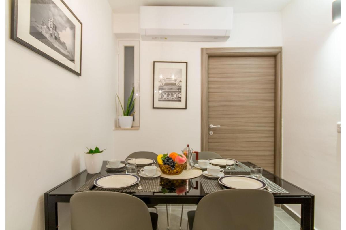 Bright & Modern 2-Bedroom, 4Th Floor Apartment In Gzira, Malta Екстериор снимка